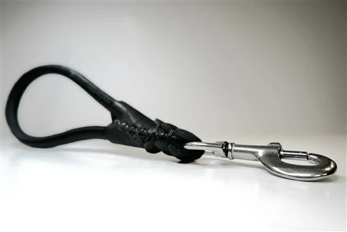 Tamed Handle (Two-Tone) - Round Leather Leash Handle 6 Tamed Handle (Two-Tone) - Round Leather Leash Handle - Image 4